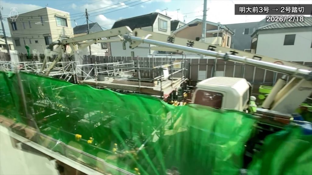 明大前3号から2号踏切の区間は高架橋の構築が進められ地中梁まで構築が完了していた